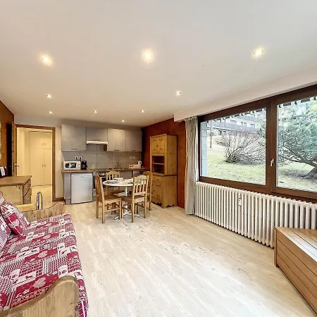 Chamonix: Appt 2p, 4 Pers, Terrasse, Parking, Proche Centre Et Telecabine - Fr-1-507-26 * Chamonix