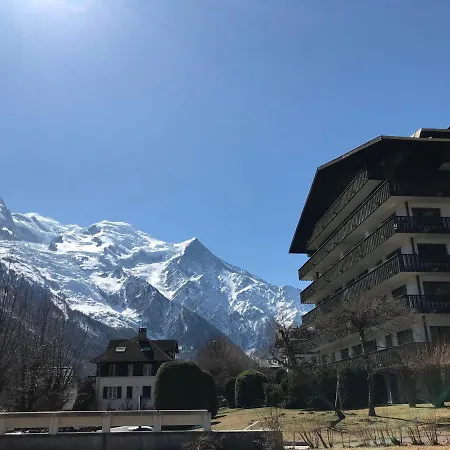 Apartment Chamonix: Appt 2p, 4 Pers, Terrasse, Parking, Proche Centre Et Telecabine - Fr-1-507-26